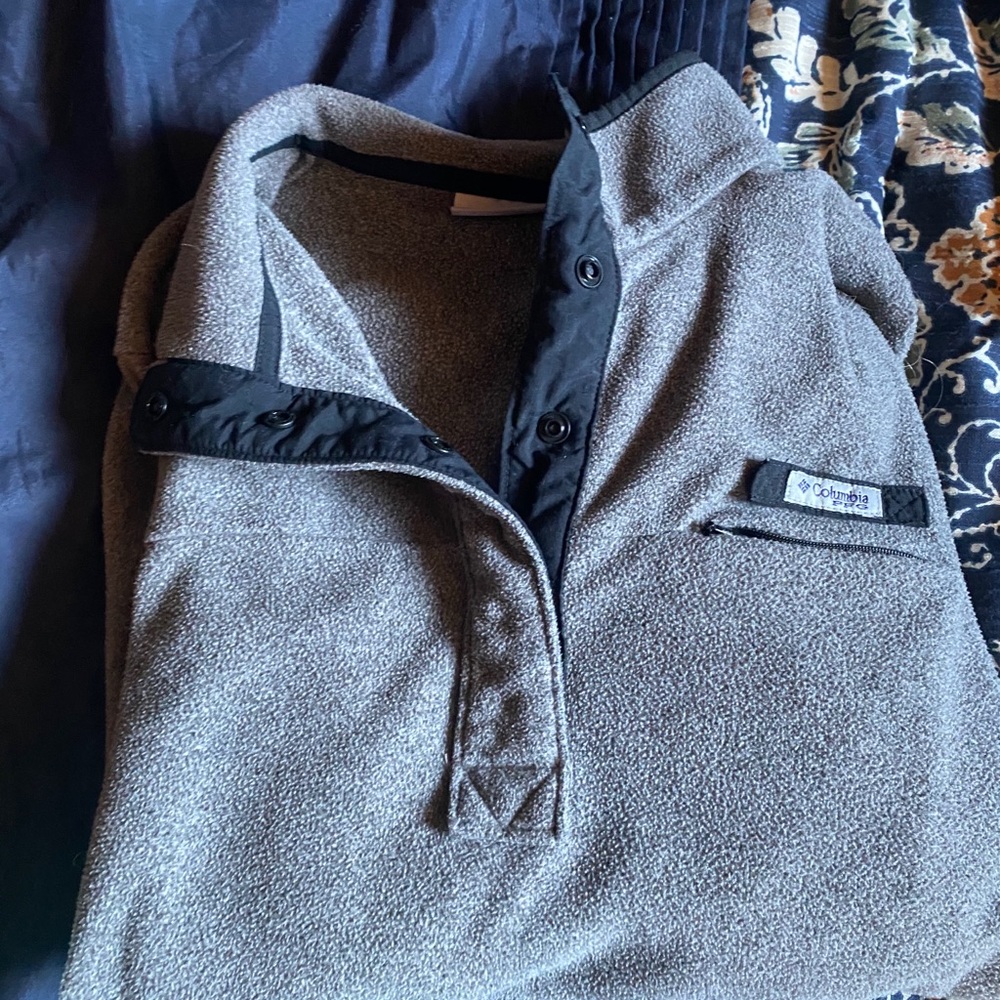 Columbia pullover